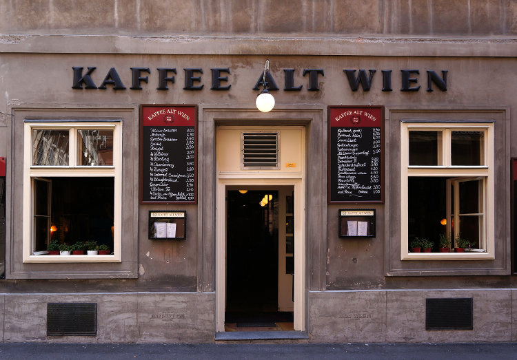 Dark, bohemian Alt Wien is perfect for late night coffee needs. Image by pixelchecker/CC BY 2.0