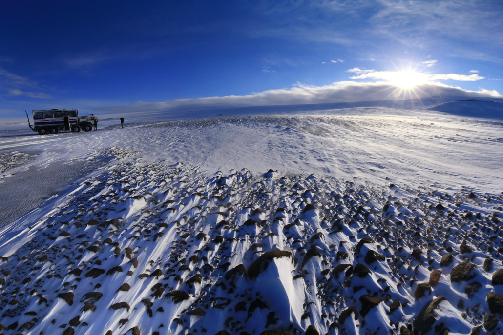 A group heads up the glacier to Langjökull Ice Cave. Image by Roman Gerasymenko / Langjökull Ice Cave