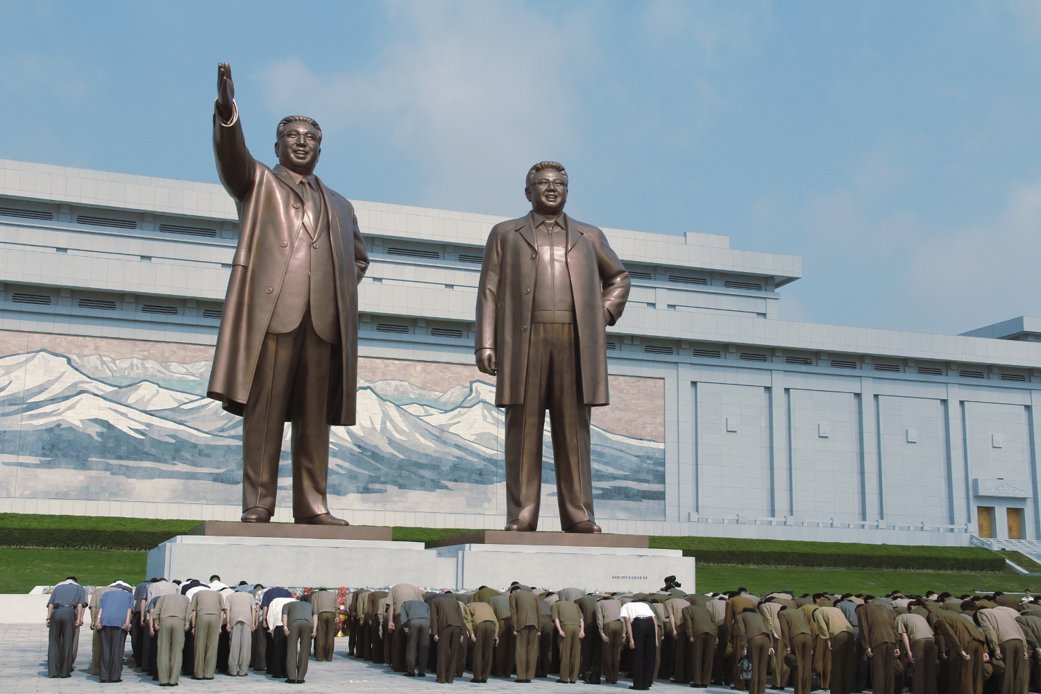 Mansudae Grand Monument in Pyongyang, dedicated to the country's leaders. Image by Lonely Planet