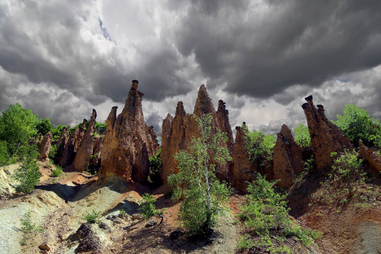 Stone pyramids of Djavolja Varoš (Devil’s Town). Image by Dragan Bosnić / Courtesy of National Tourism Organisation of Serbia