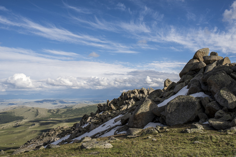 The Black River Valley. Image by David Baxendale / Lonely Planet