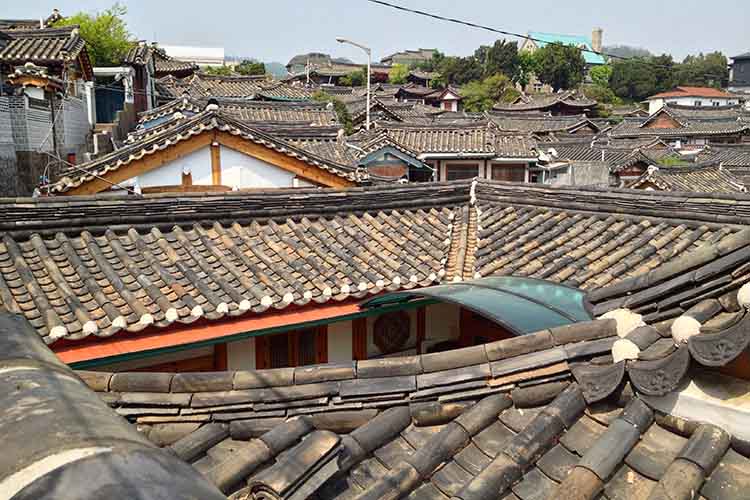 Traditional roofs in Bukchon. Image by Tim Richards / Lonely Planet