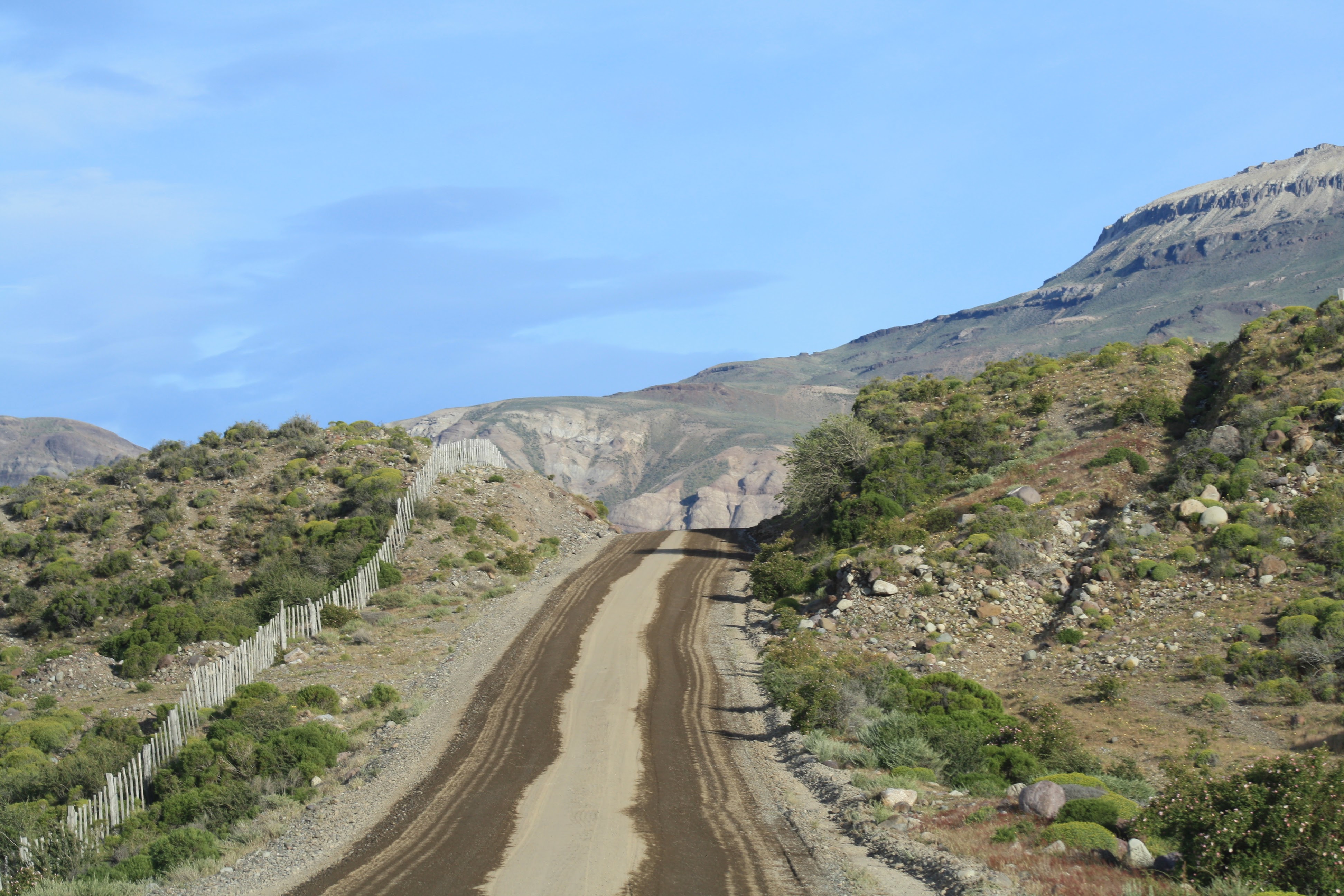 Dirt road along the Carretera Austral © Carolyn McCarthy 