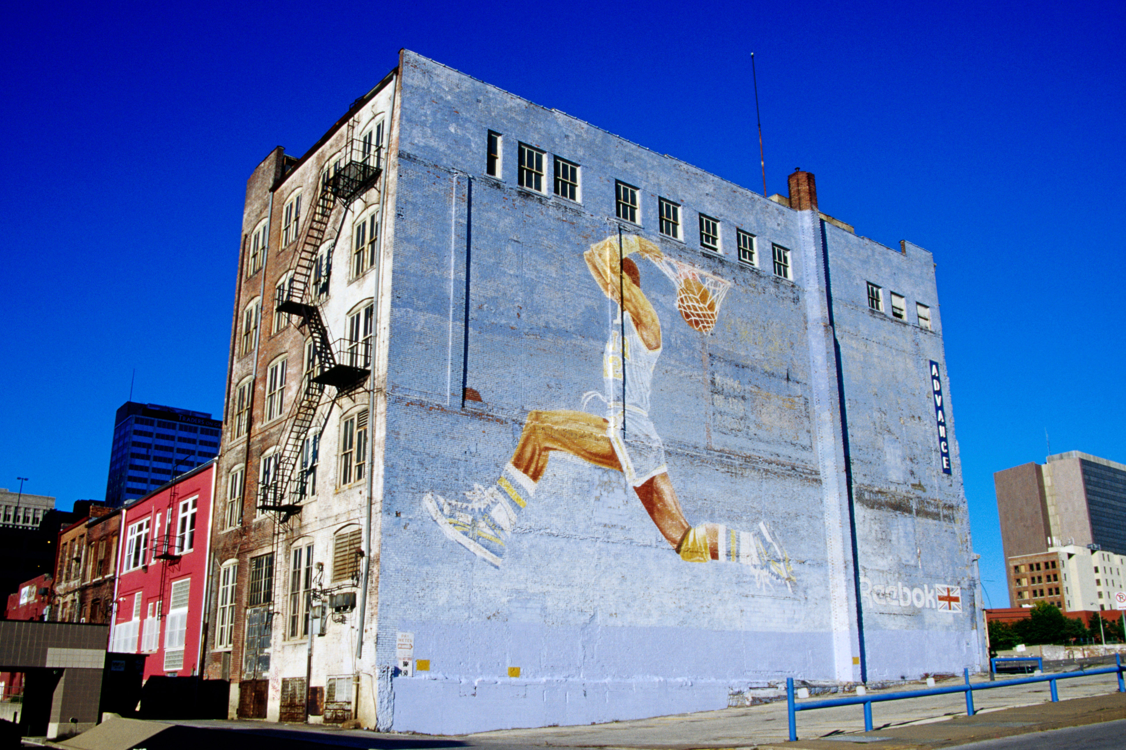 A mural decorates an abandoned building in Kansas City. Image by Richard Cummins / Lonely Planet Image / Getty