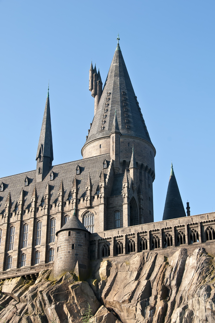 Butterbeer, anyone? Hogwarts Castle at the Wizarding World of Harry Potter. Image by M Timothy O'Keefe / Photolibrary / Getty Images.