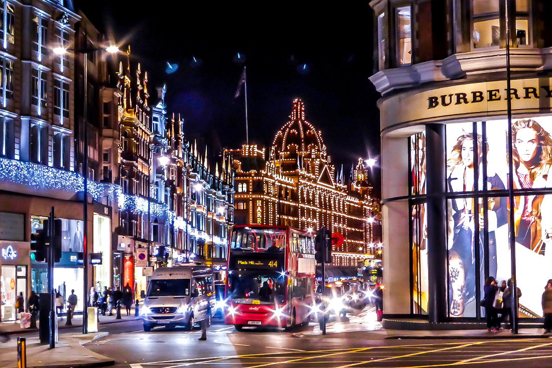 Looking up Brompton Road, from Hyde Park to Harrods. Image by Nicolas Stefanni / CC BY-SA 2.0