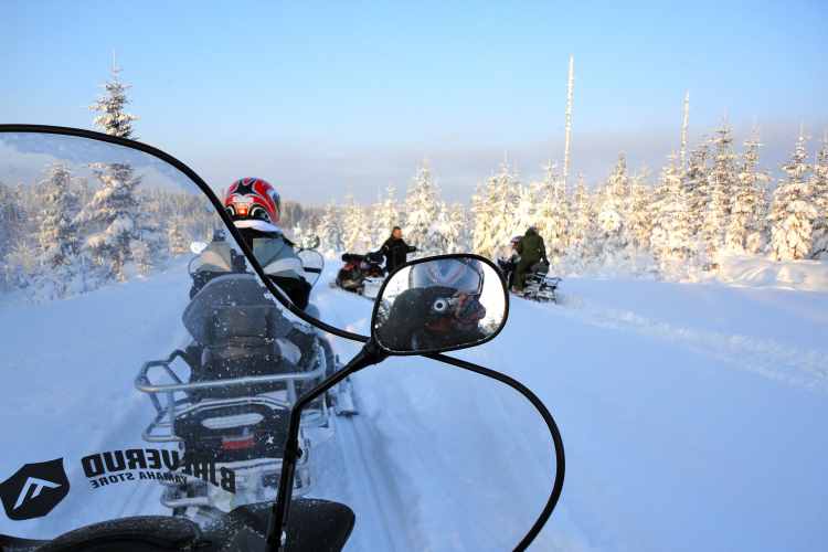 Zooming across northern Sweden by snowmobile. Image by Caroline Bennett / CC BY 2.0.