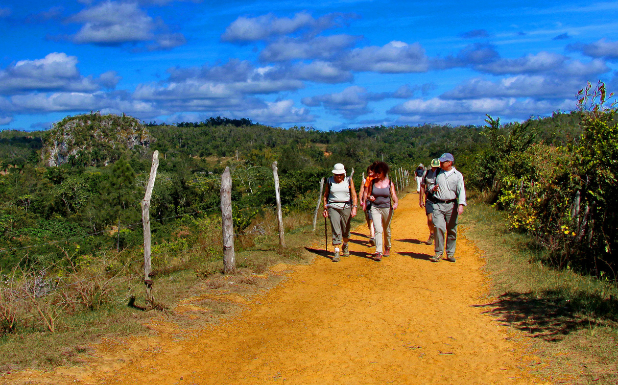 Go guide-less in Viñales, a great place to get your stride. Image by Guillaume Baviere / CC BY 2.0