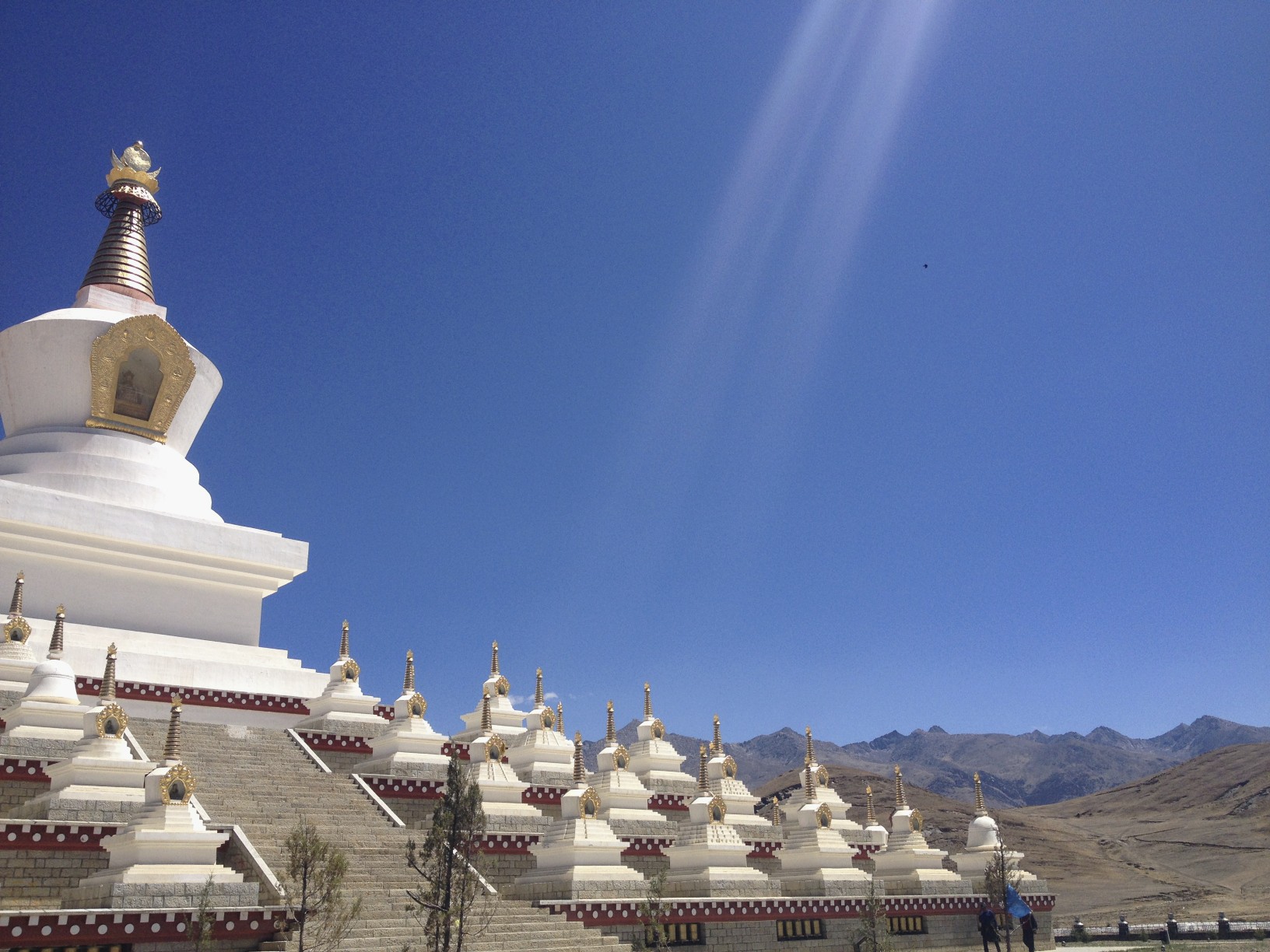 Chorten at the top of the world: Litang. Image by Tienlon Ho / Lonely Planet