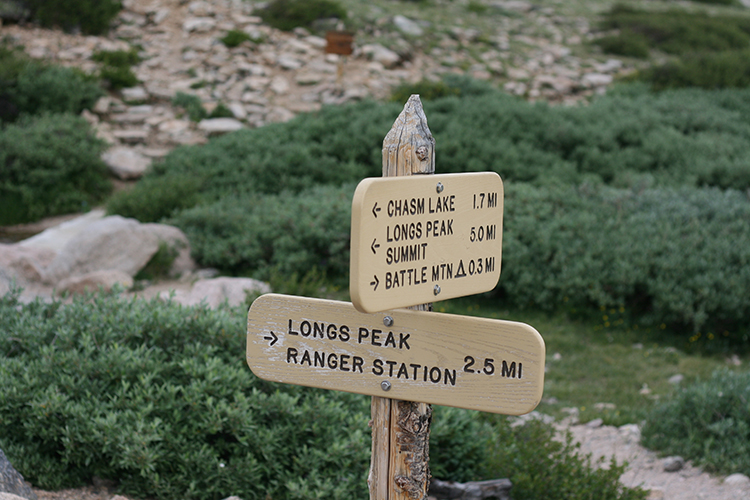A trail sign in Rocky Mountain National Park. Image by Richard Masoner / Cyclelicious / CC BY-SA 2.0