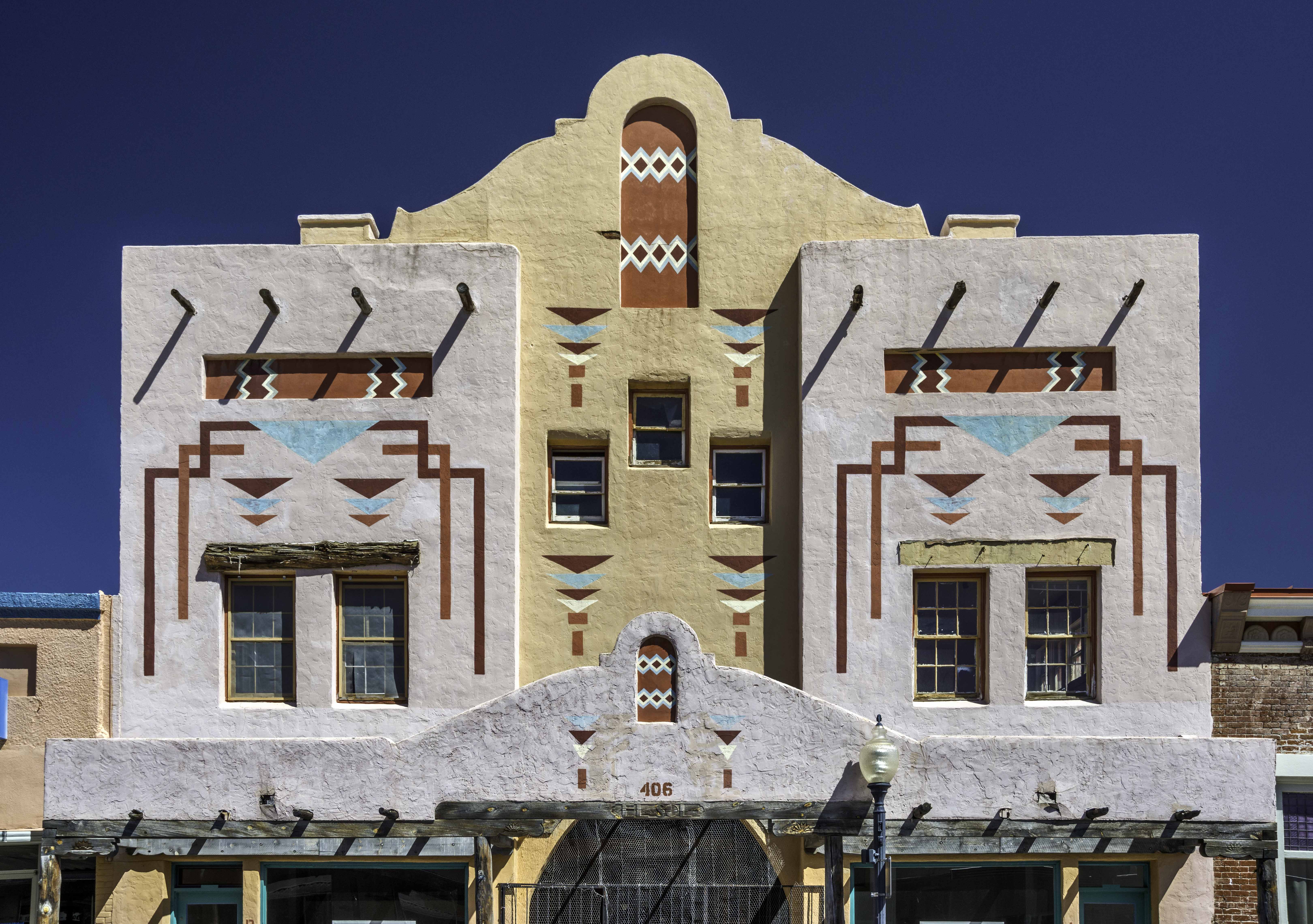 The El Sol Theatre in Silver City © Witold Skrypczak / Lonely Planet Images / Getty