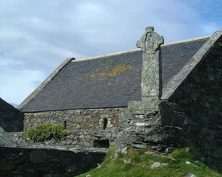 Oronsay Priory by Nige Brown. CC BY 2.0.