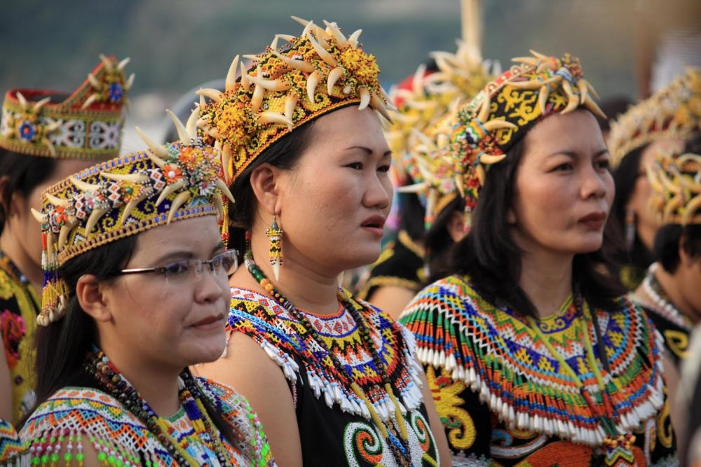 Dayak Kenyah Women - agusmunoraharjo.blogspot.com