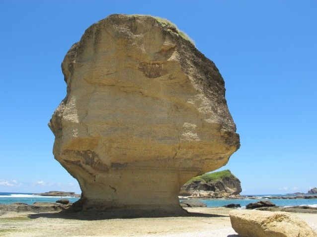Batu Payung - Umbrella Rock