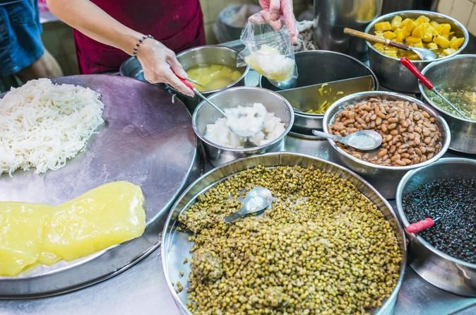 food paradise sweet chinese food snacks night market food vendor taipei taiwan