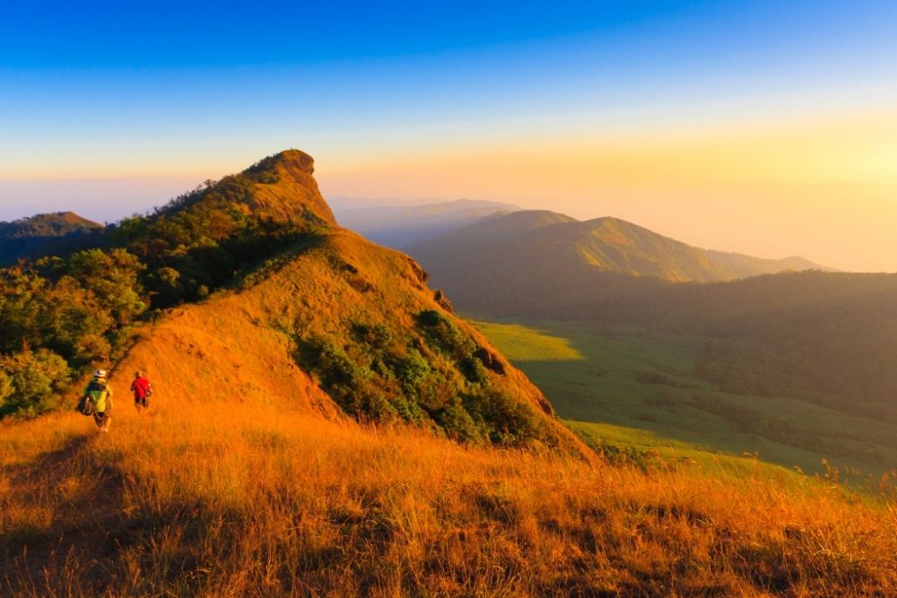 The beautiful hills of Thailand, Mon Jong, Om