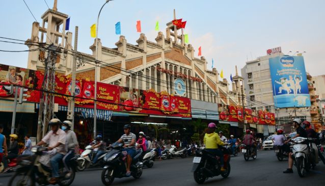 Shopping in Saigon