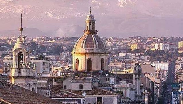 Catania City Stroll