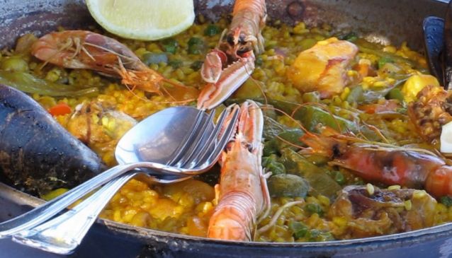 Who spiced up Spanish cuisine?