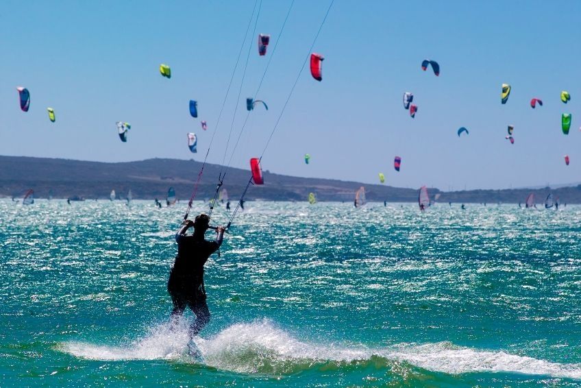 Wind surfing