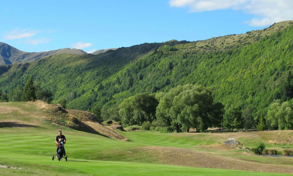A Guide to Queenstown Golf