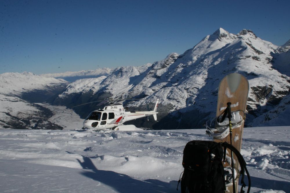 Snowboarding In Queenstown 