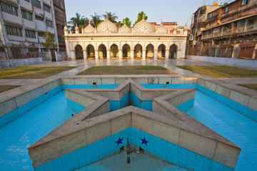 Star Mosque (Tara Masjid)