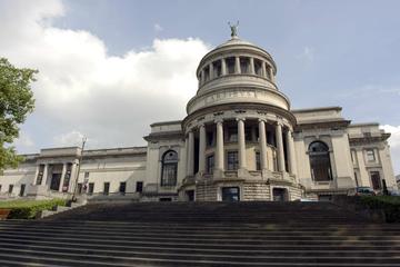 Cinquantenaire Museum