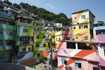 Santa Marta Favela