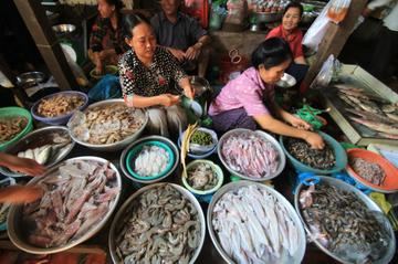 Russian Market (Tuol Tom Poung Market)