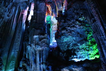 Reed Flute Cave (Ludi Yan)