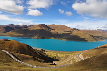 Yamdrok Lake