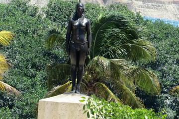 La India Catalina Monument
