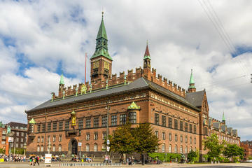 City Hall Square (Radhuspladsen)