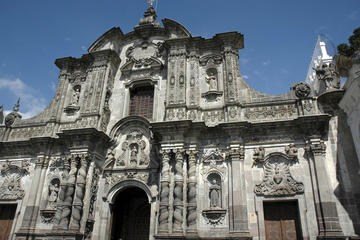 Church of the Society of Jesus (Iglesia La Compañía de Jesús)