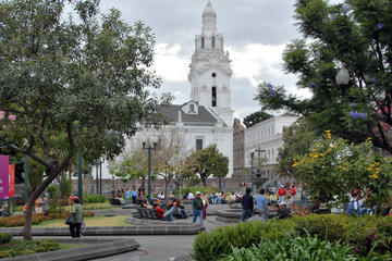 Independence Plaza (Plaza de la Independencia)