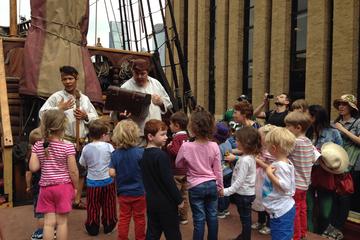 Golden Hinde