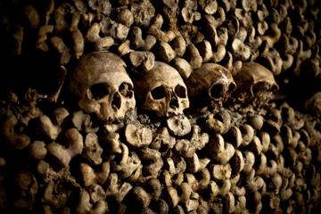 Catacombs (Les Catacombes)