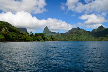 Opunohu Bay (Baie d'Opunohu)