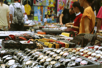 Temple Street Night Market (Men’s St.)