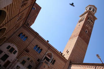 Lamberti Tower (Torre dei Lamberti)