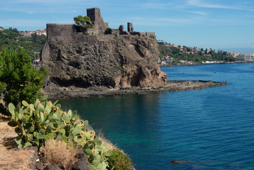 Aci Castello