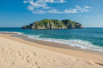 Cacaluta Bay