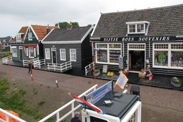 Marken