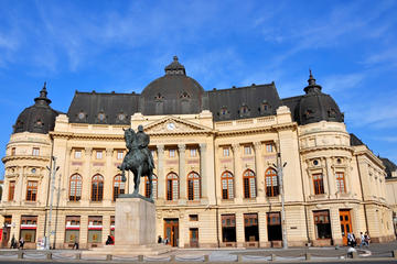 Revolution Square (Piata Revolutiei)