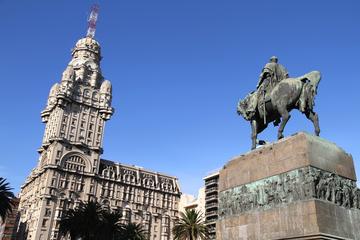 Independence Plaza (Plaza Independencia)