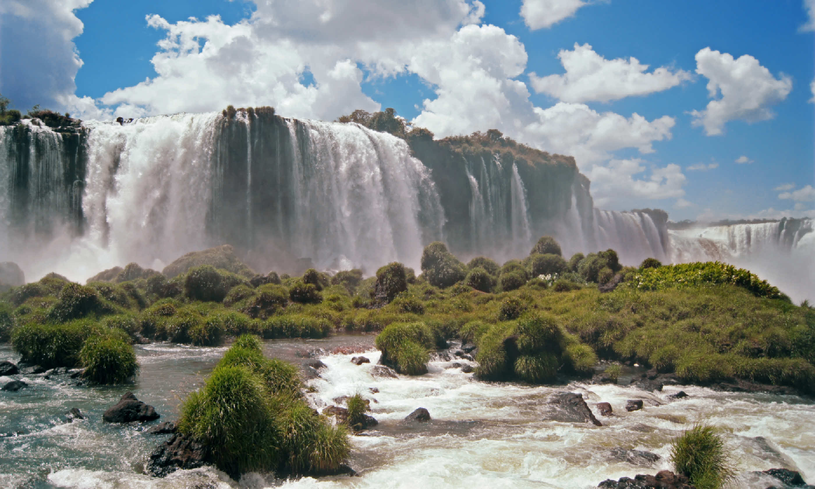 Iguazu Falls (Shutterstock)