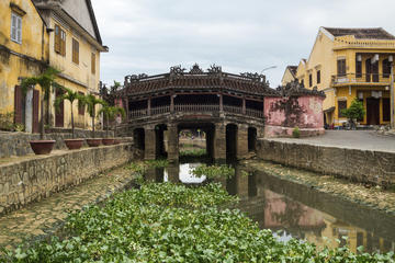 Japanese Covered Bridge (Chua Cau)