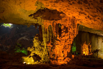 Sung Sot Cave (Cave of Surprises)