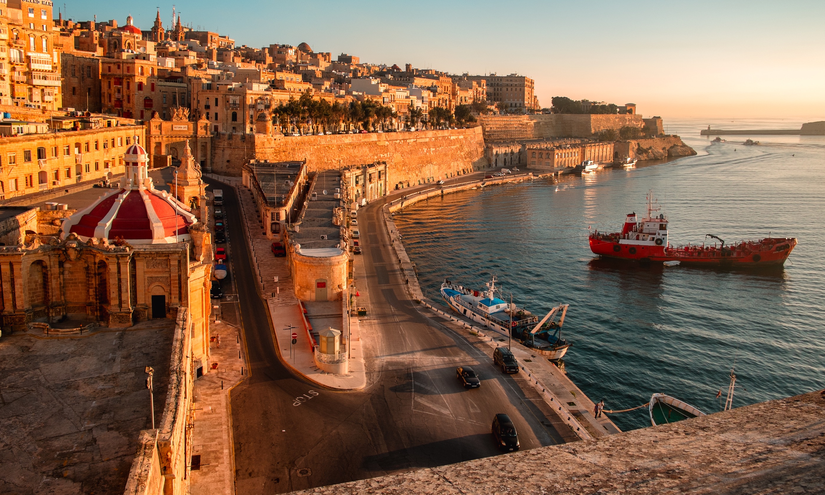 Ancient walls and streets of Valetta, Malta (Shutterstock.com)